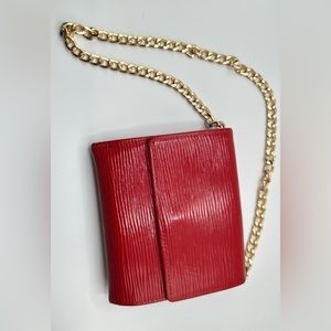 Art ❤️Authentic Louis Vuitton Red Epi Leather Elise with chain
Compact Wallet❤️